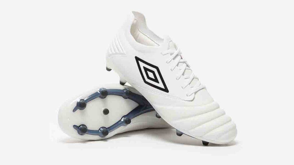 kasut umbro bola