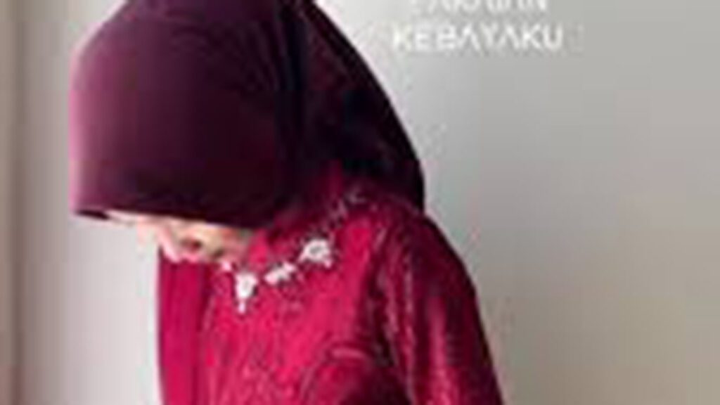 idea baju maroon tudung warna apa purple