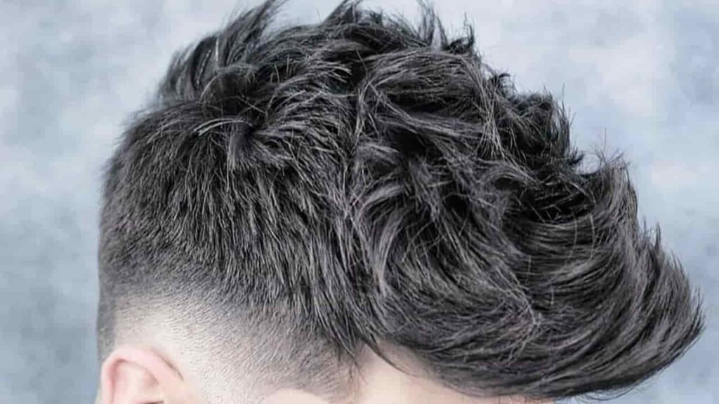 gaya rambut pria pendek samping, undercut with fade