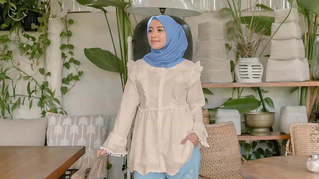 baju coklat milo tudung warna apa, biru kelabu