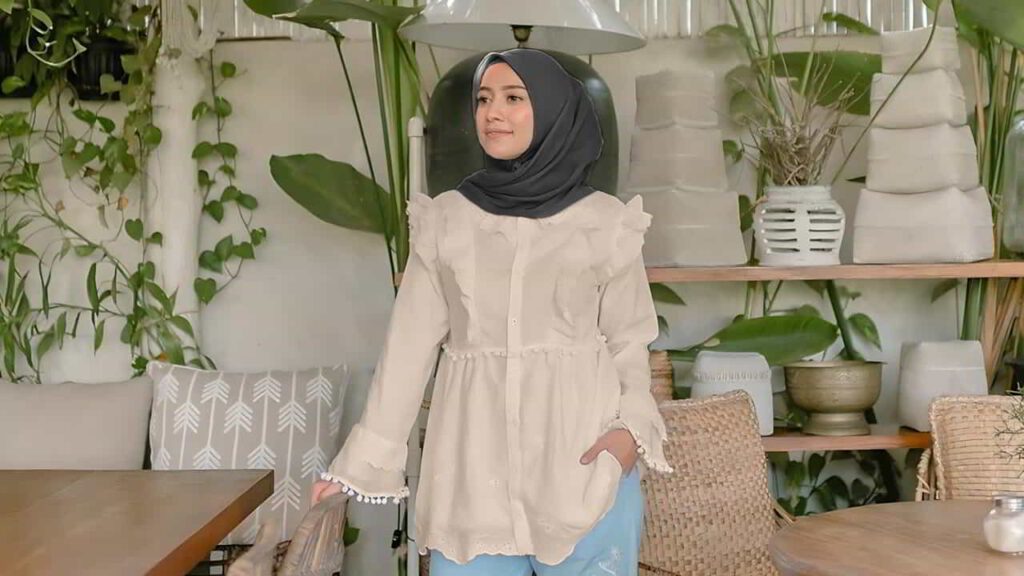 baju coklat milo tudung warna hitam