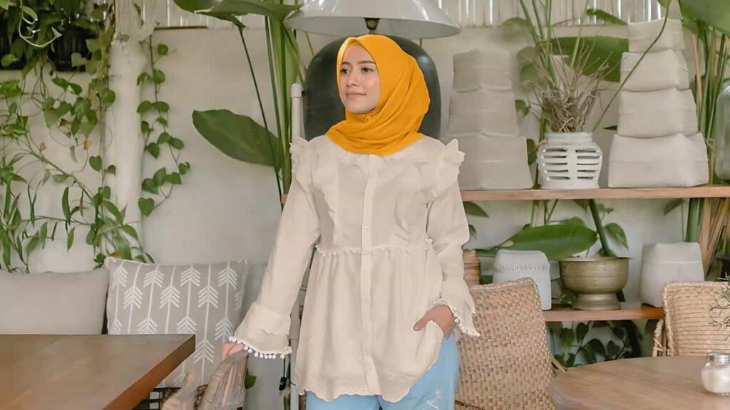 baju coklat milo tudung warna kuning mustard