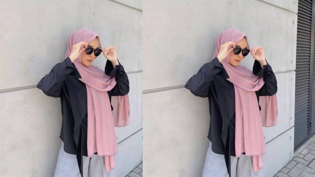 baju hitam tudung warna dusty pink