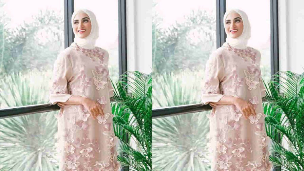 fesyen blouse muslimah, pakaian muslimah dengan aksen patch