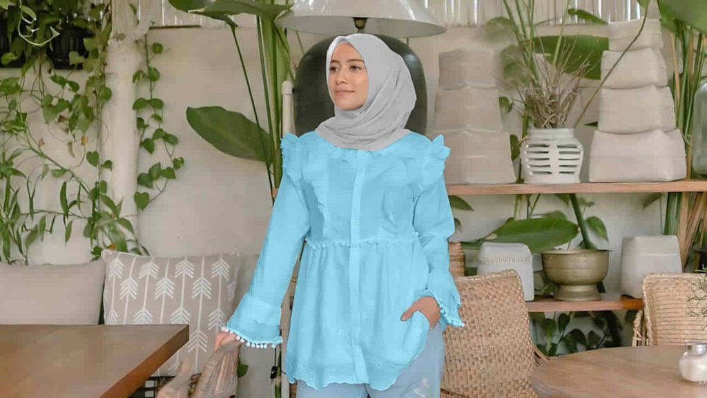 baju baby blue tudung warna kelabu muda