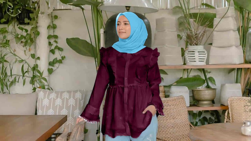 baju burgundy tudung warna biru muda