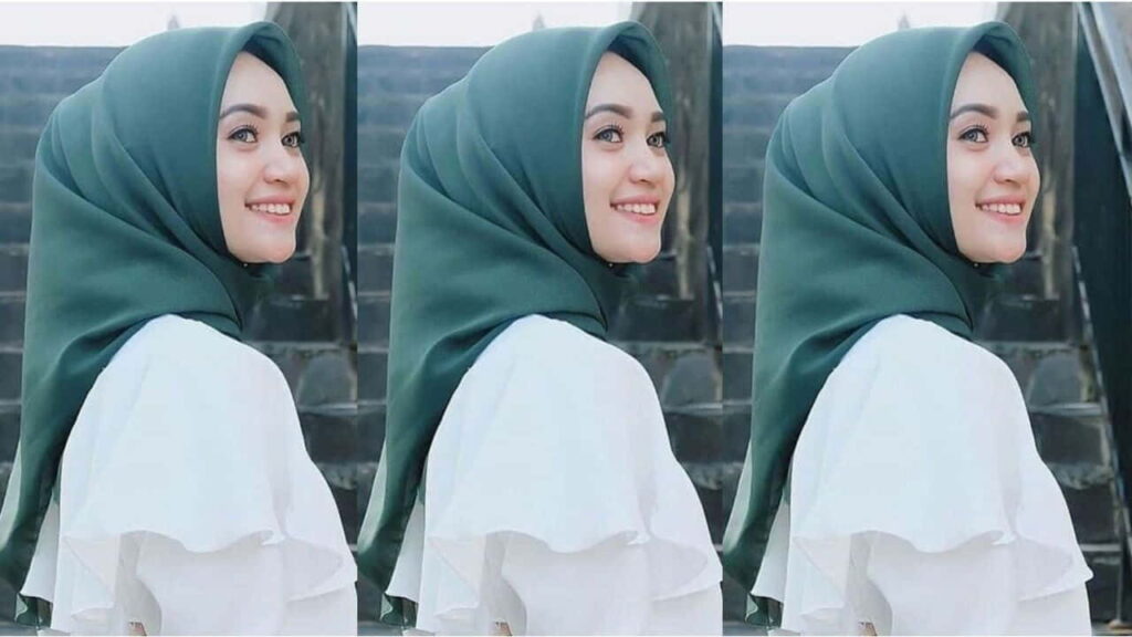 baju putih tudung warna hijau botol